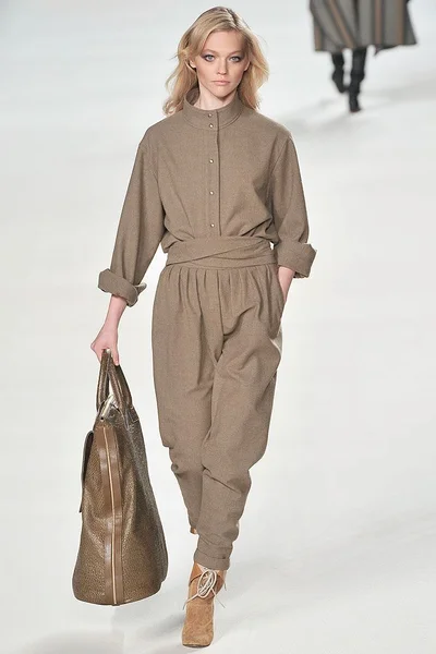 Look 5